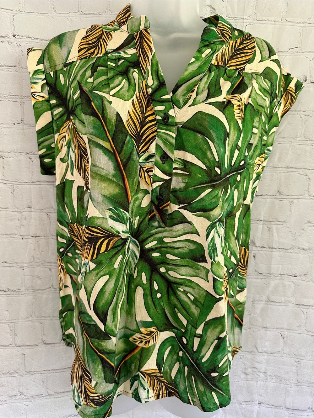 Rachel Rachel Roy Tropical Green Leaf linen blend Blouse NWT size S